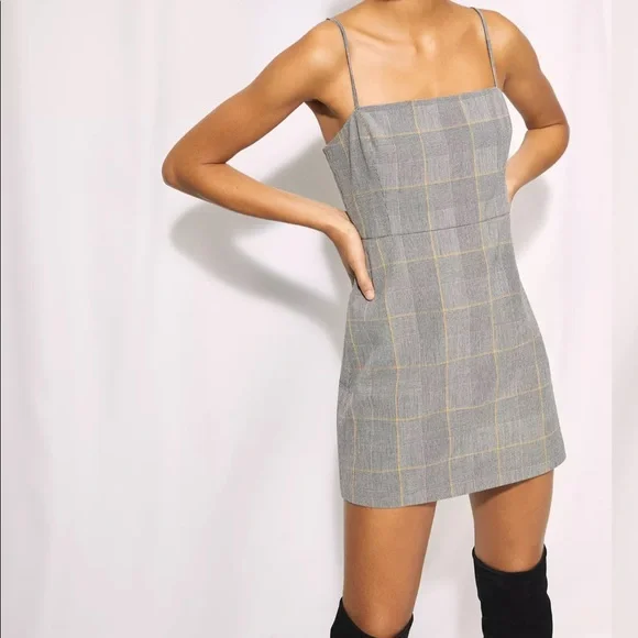 BLACK Aritzia Wilfred Isabelle dress - Picture 4 of 4